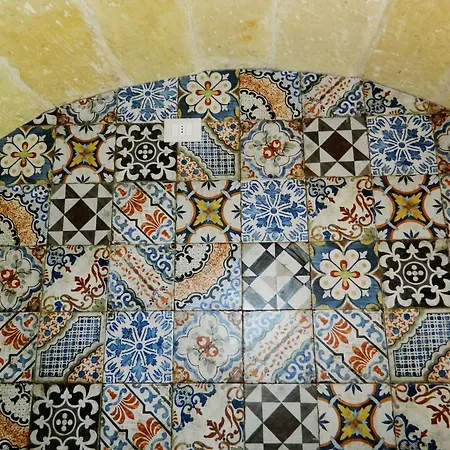 Corte Corina Calo